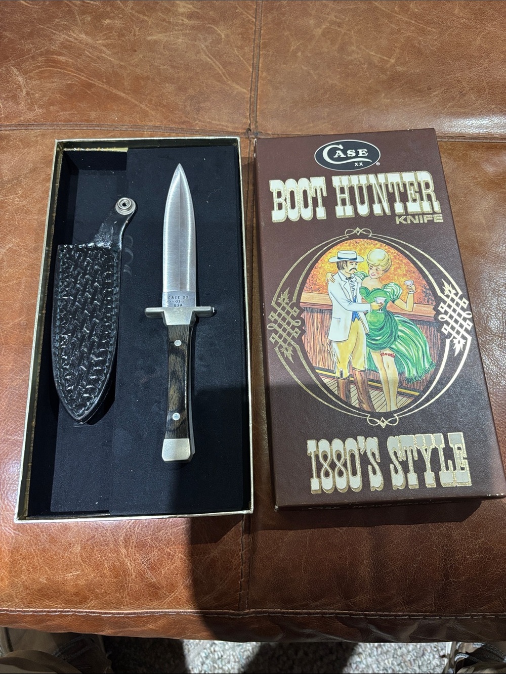 Case XX Boot Hunter 1880s Style Men’s Dagger Knife -  wood handle 1985 5 dot